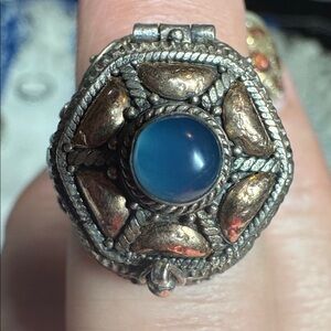 Silver Vintage Pill Ring
